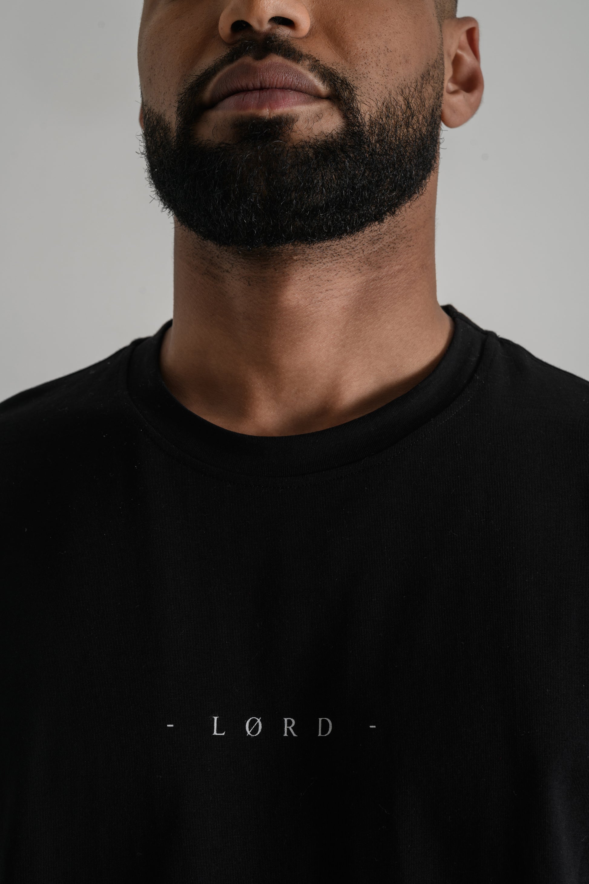 Lørd fingerprint scratches black tee shirt