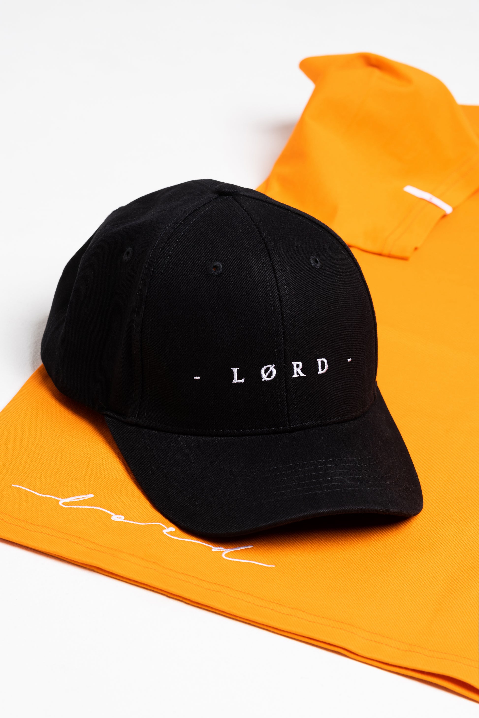 Lørd black cap